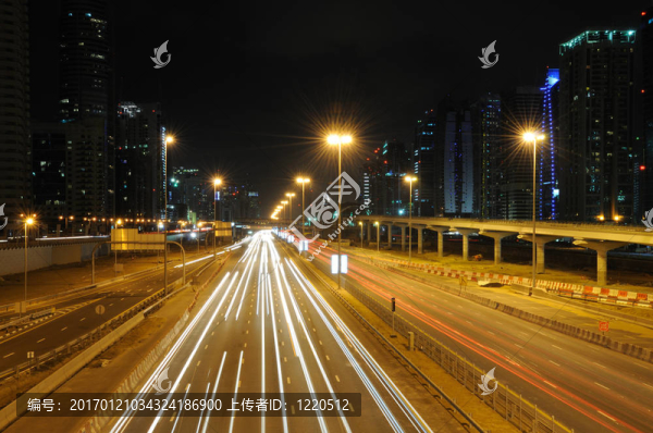Sheikh,Zayed路晚上在迪拜