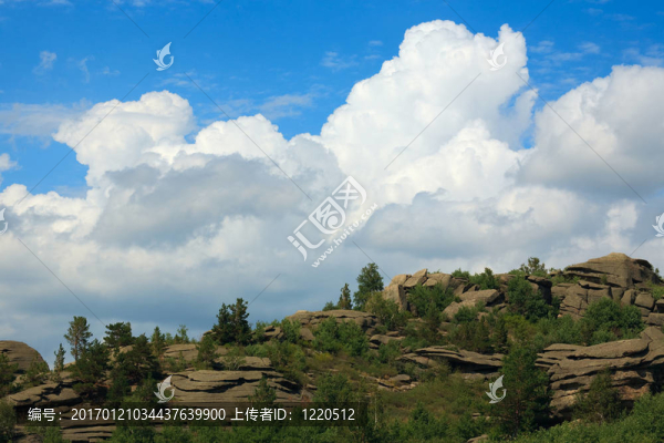山和天空