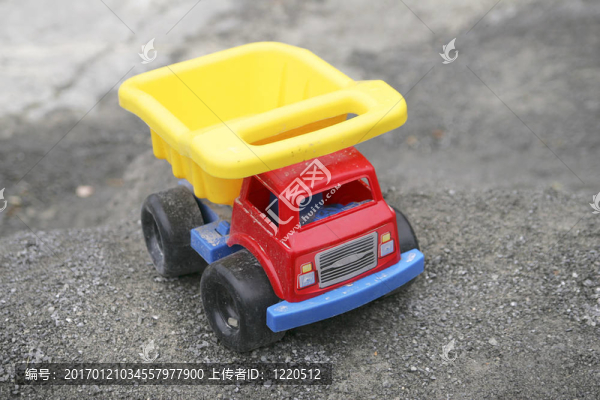 玩具卡車(chē)