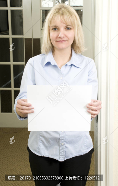 女人和標(biāo)志