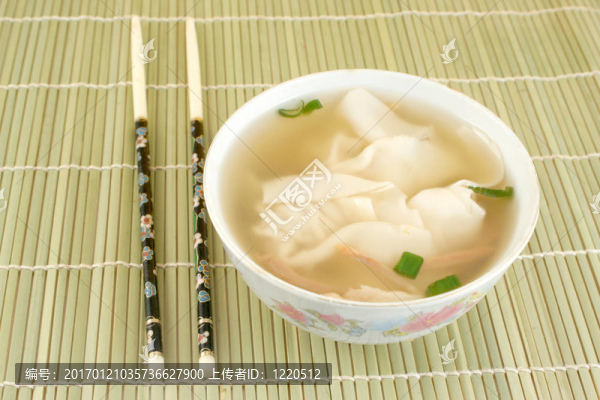 上湯云吞