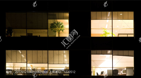 夜晚的辦公室