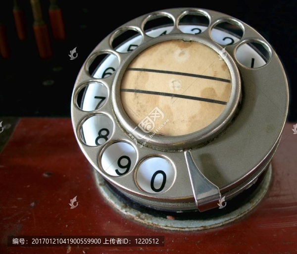 老式電話撥號(hào)