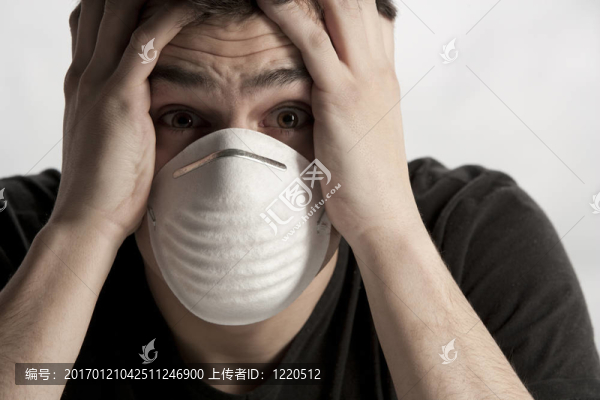 戴面具的人-在T的生活