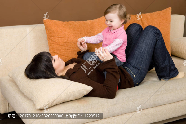 母親和女兒