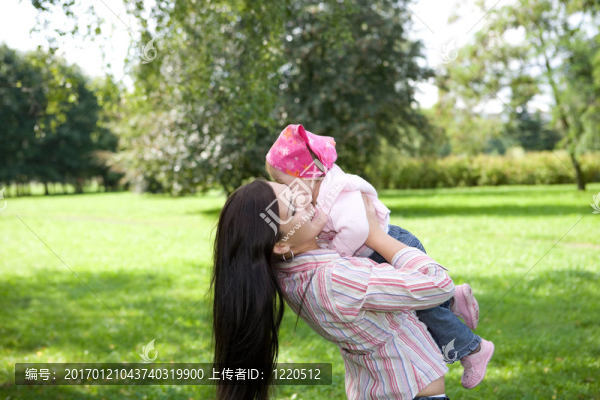 母親和女兒