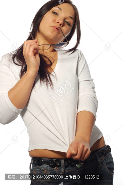 漂亮的黑發(fā)女人