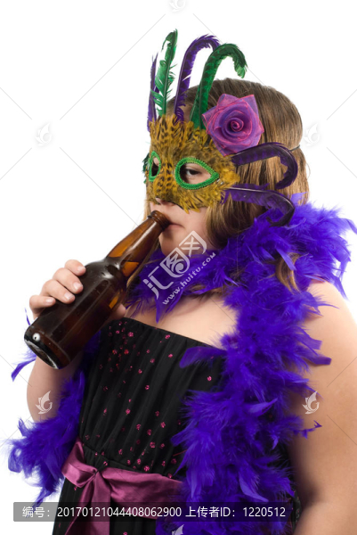 孩子喝啤酒