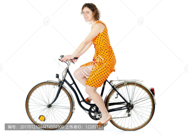 女孩騎自行車
