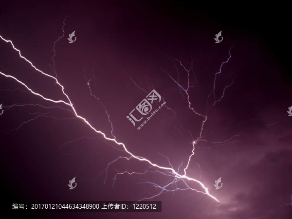 明亮的閃電