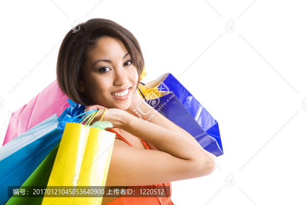 購物的黑人婦女