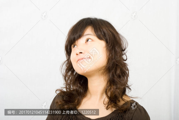 可愛的亞洲女孩