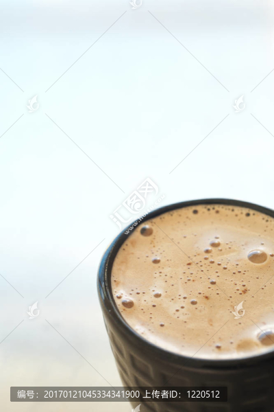 拿鐵咖啡在咖啡杯