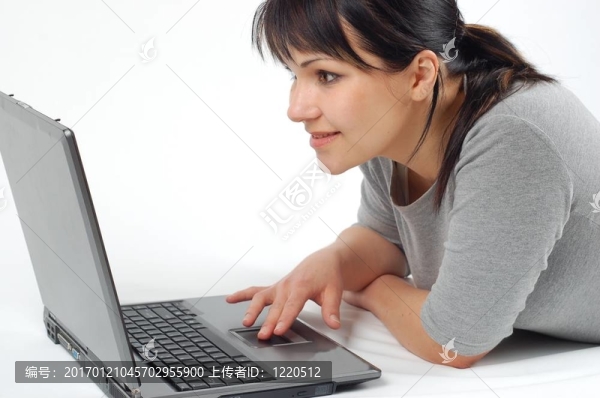 女人的筆記本電腦