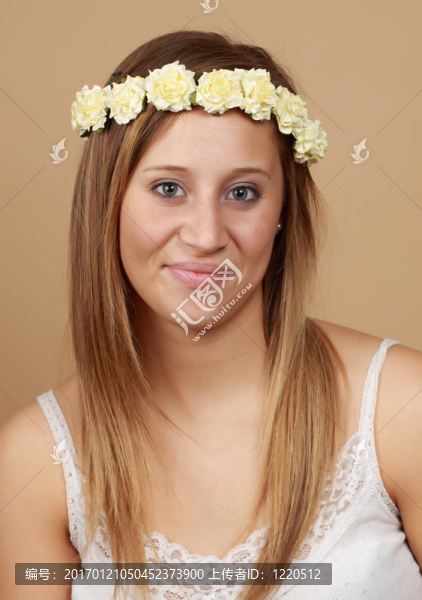帶花王冠的女人