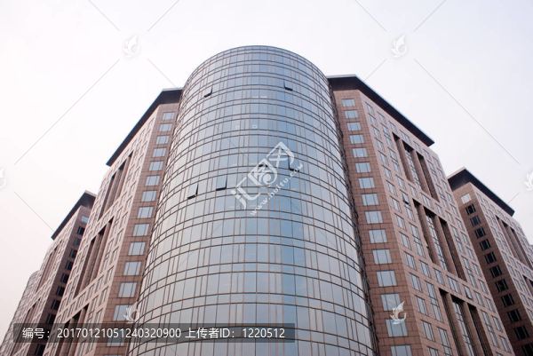 現(xiàn)代城市辦公建筑外觀