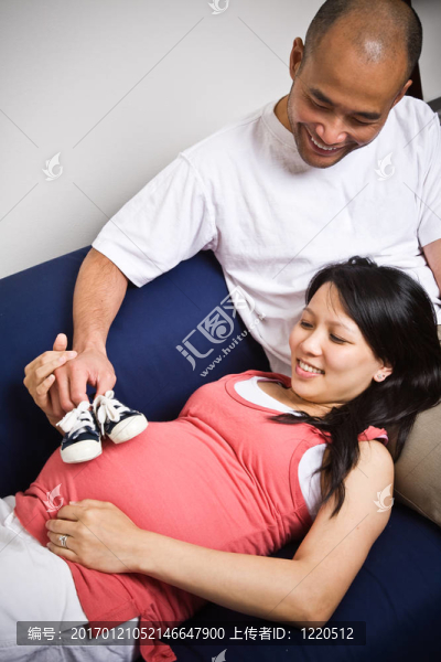 期待亞洲夫婦
