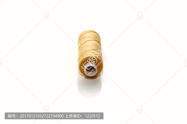 縫紉線黃色卷軸