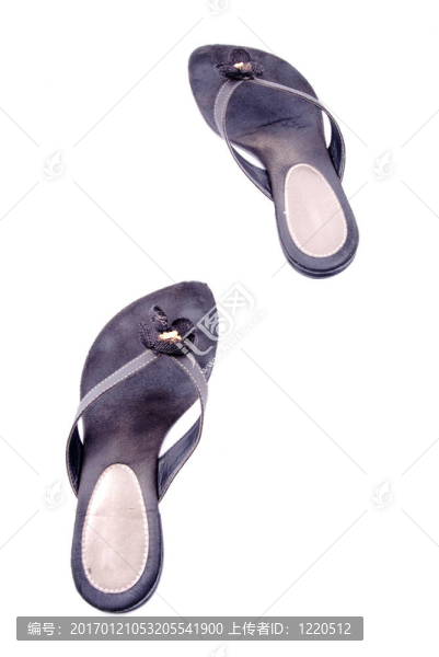 女性夏季鞋