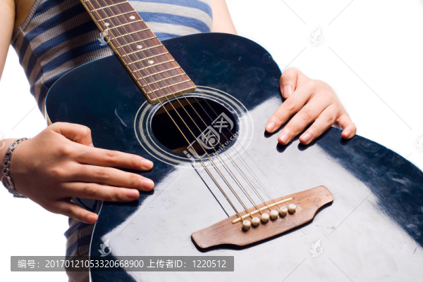 彈吉他