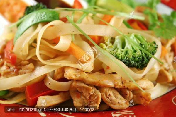 雞肉面條炒