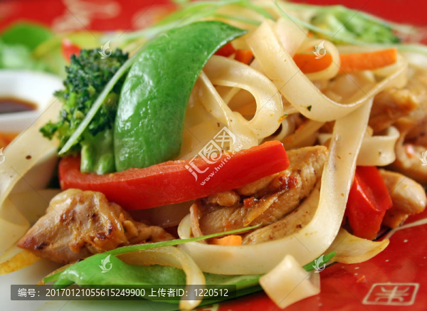 雞肉面條炒