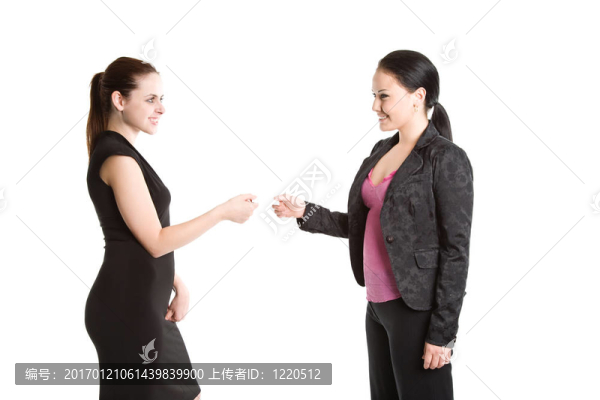 兩女企業(yè)家和名片
