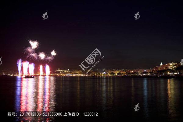 地中海的煙花