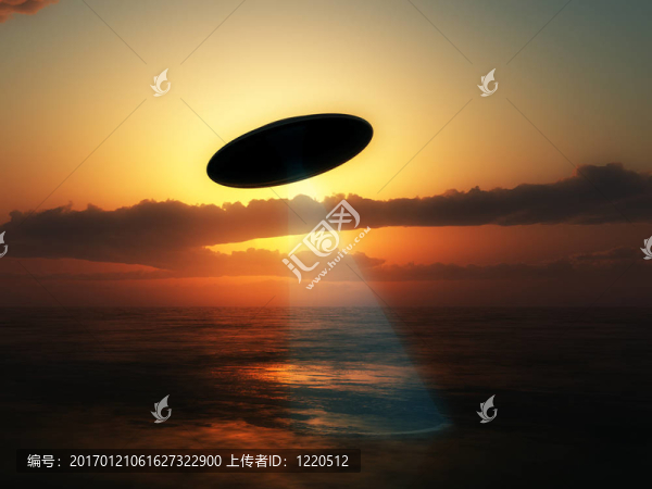 不明飛行物在水