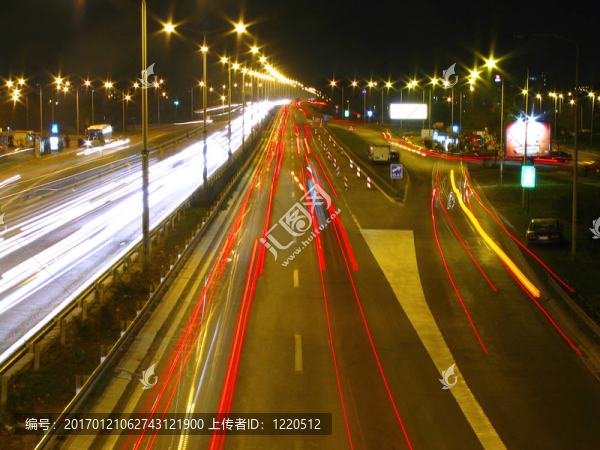晚上公路