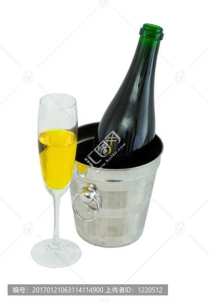 靜物與一杯酒和一瓶