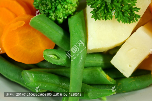 豆類；胡蘿卜和土豆