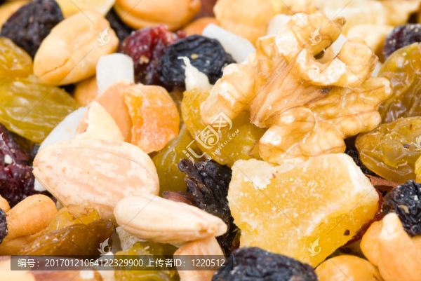 新鮮的堅(jiān)果
