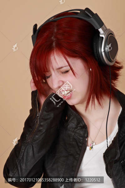 可愛(ài)的白人女孩-匯圖網(wǎng) www.fosd68.com 可愛(ài)的白人女孩