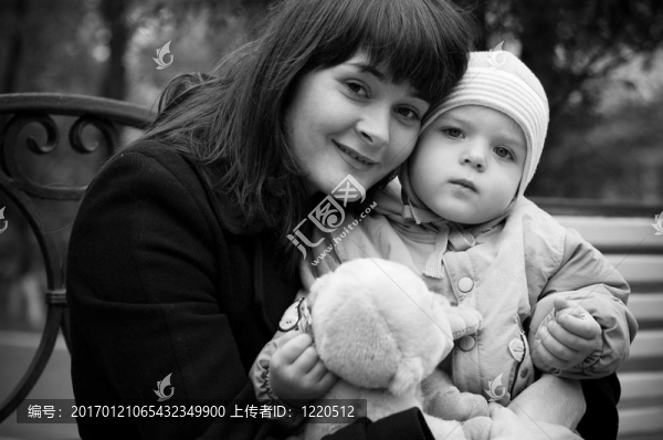 母親與嬰兒