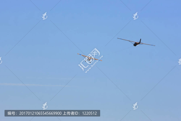空中滑翔滑翔機(jī)。