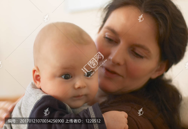 母親和嬰兒