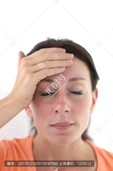 女人頭痛