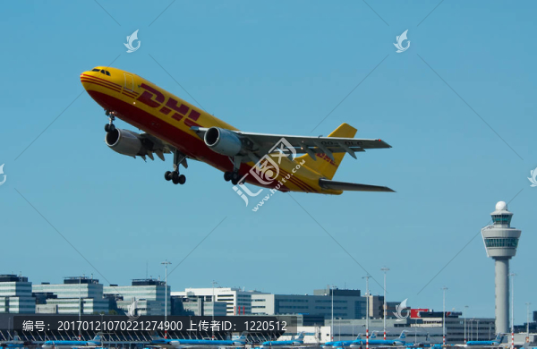 DHL的飛機起飛