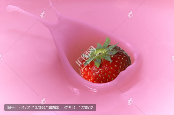 Strawberry飛濺