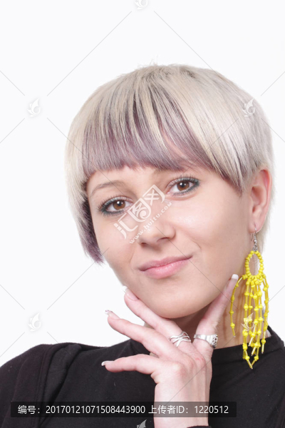 美麗的金發(fā)女孩