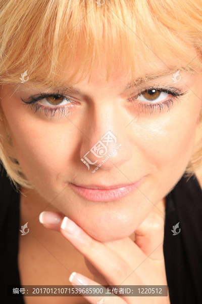 特寫(xiě)一個(gè)美麗的女人的肖像