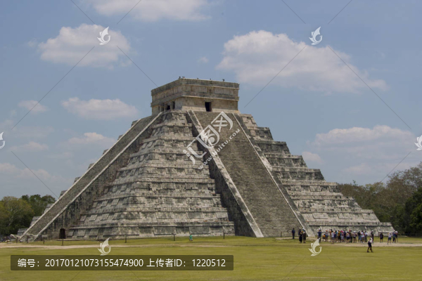 奇琴伊察金字塔