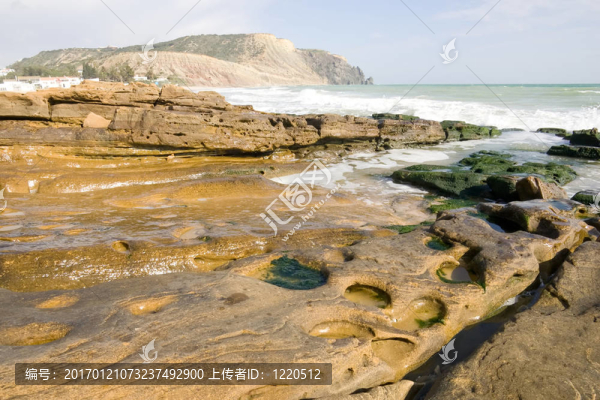 有視野的海洋巖石