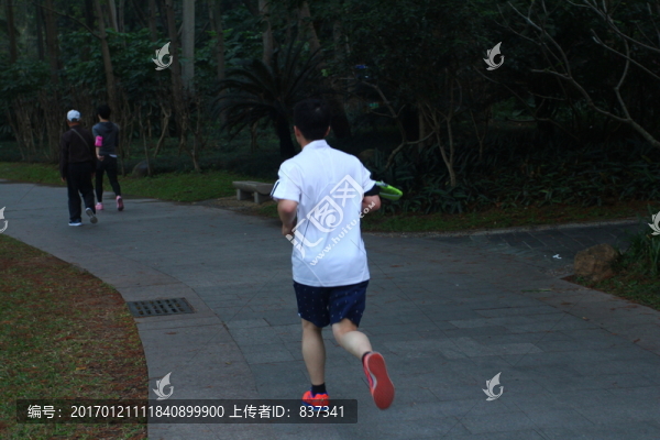 跑步