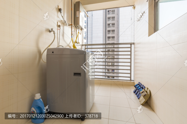 陽臺洗衣機