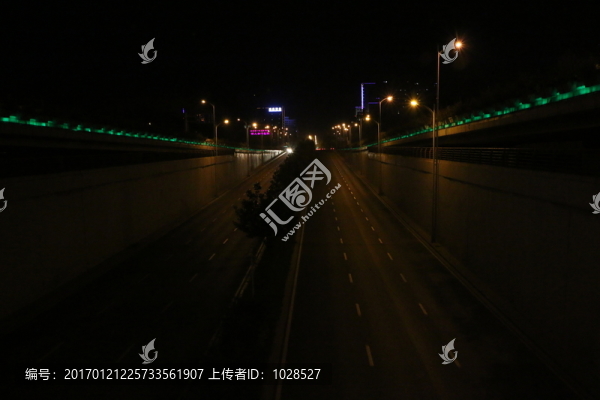 夜晚的街道