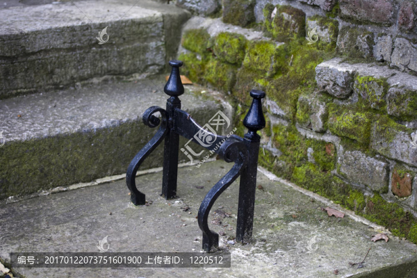 古董啟動(dòng)刮板