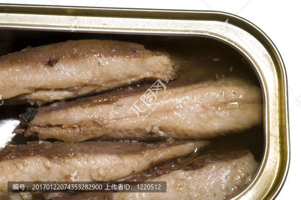 沙丁油魚去皮去骨