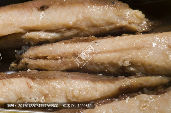 沙丁油魚(yú)去皮去骨